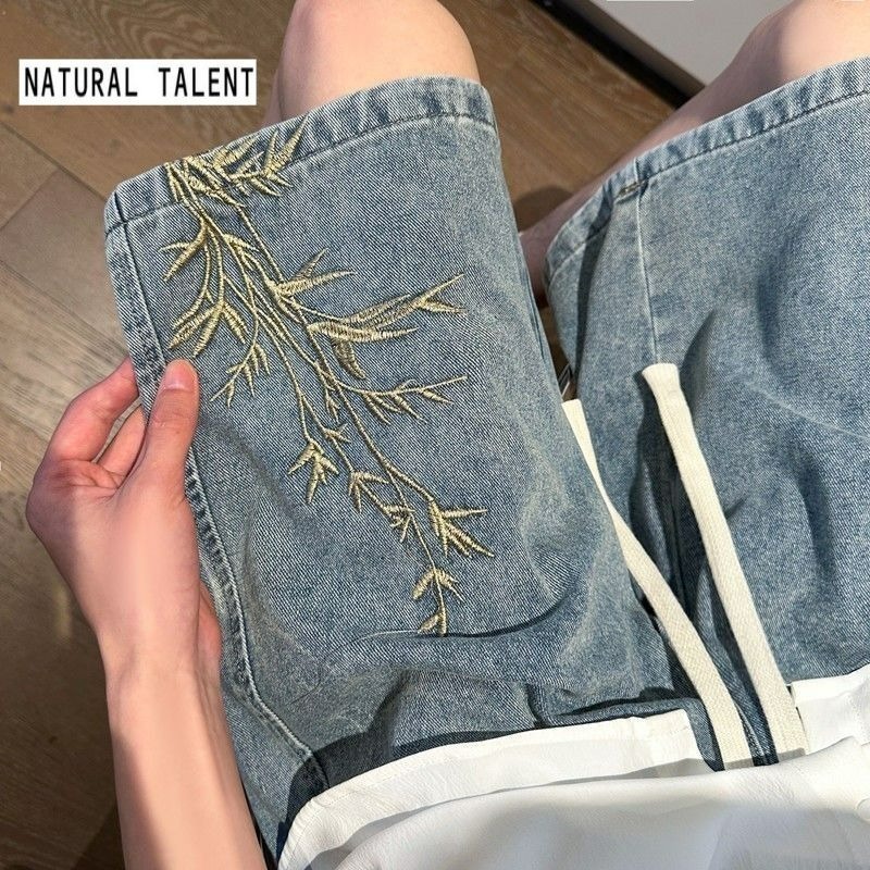 Street Fashion News - Męskie szorty dżinsowe z haftem w
