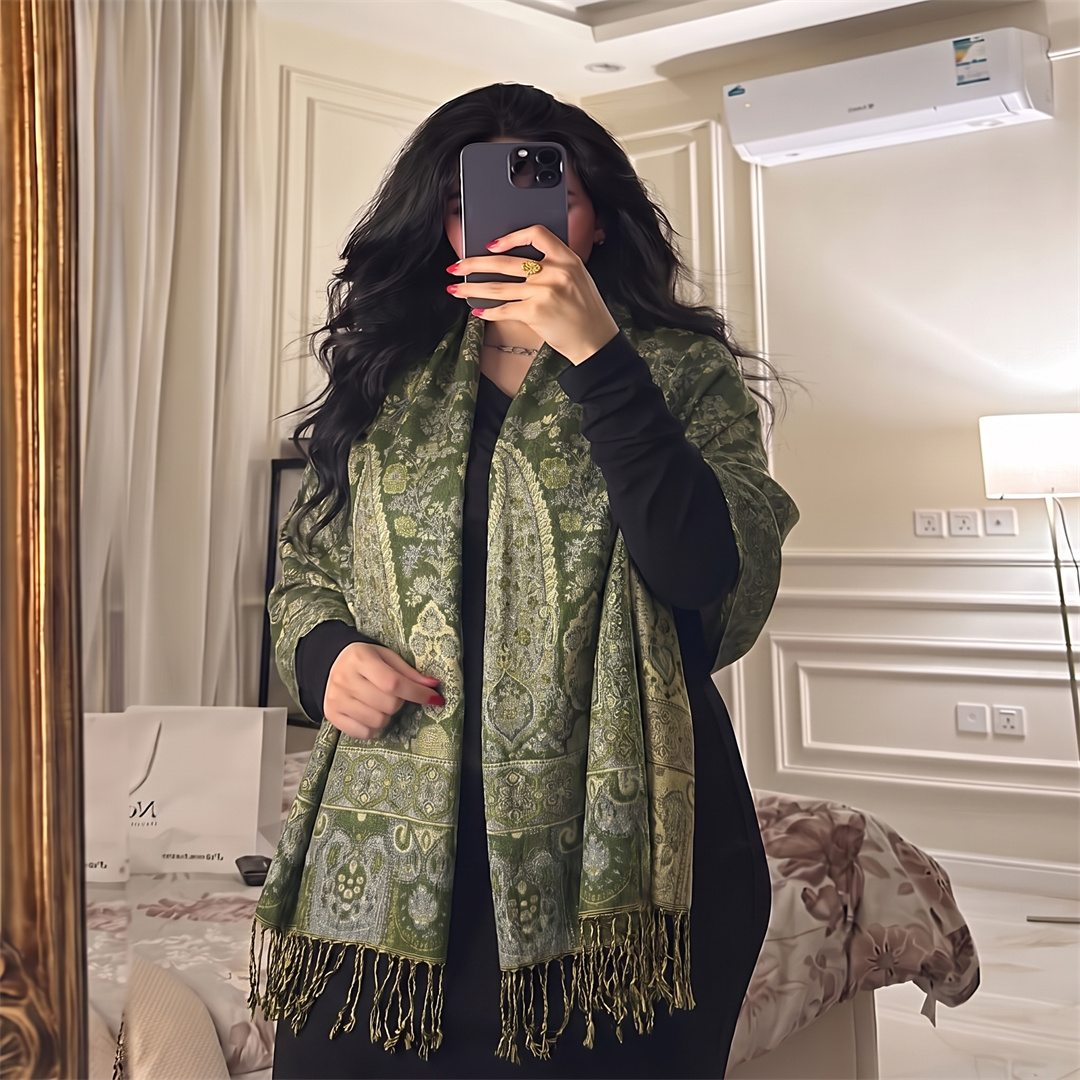 Street Fashion Hijab - Modna chusta damska z frędzlami, żakardowa