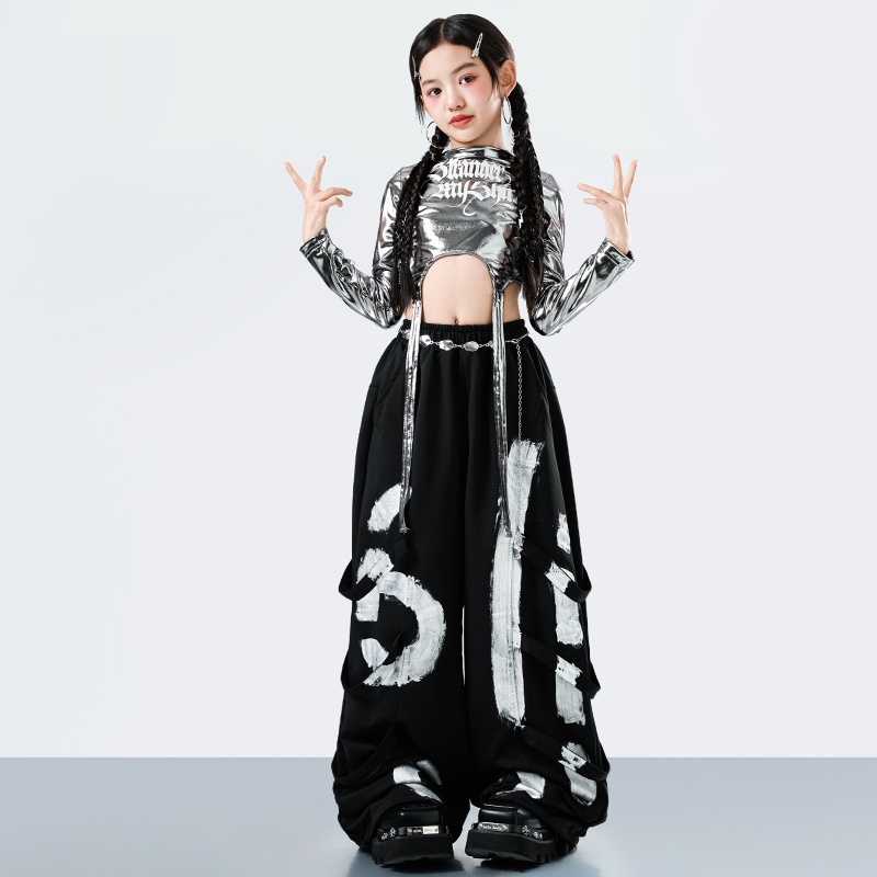 Koreański styl Y2K, streetwear – Street Fashion Dance recenzja i cena
