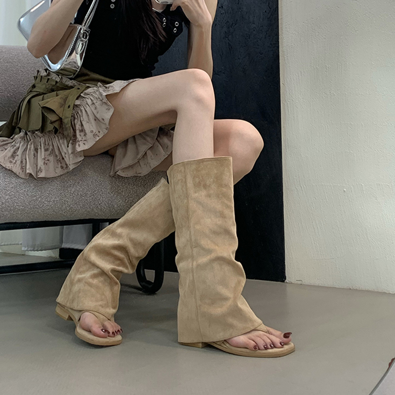 Wydrążone Botki Damskie z Aksa – Street Fashion Korea recenzja i cena