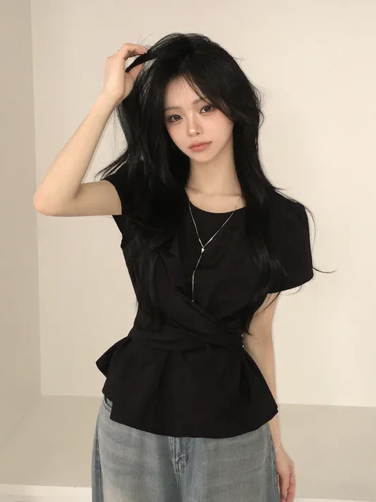 Modny, elegancki, podkreślając – Street Fashion Korea recenzja i cena
