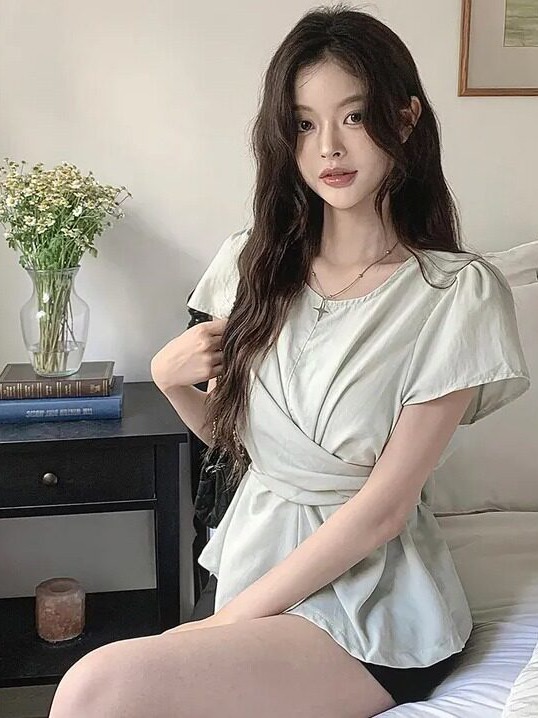 Modny, elegancki, podkreślając – Street Fashion Korea recenzja i cena